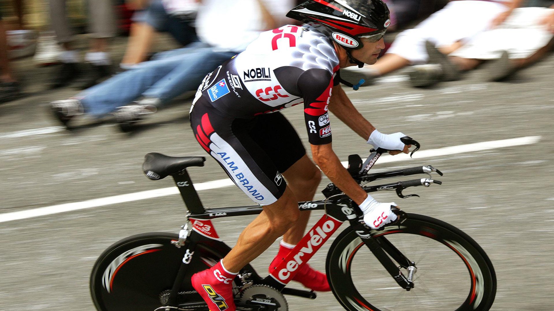 利物浦旧将接近签约多特蒙德，激烈角逐，为什么利物浦和多特蒙德队歌一样